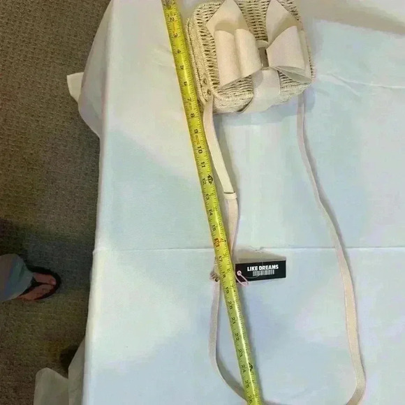 NWT- Like Dream Crossbody with Large Cream Bow - Picture 7 of 8